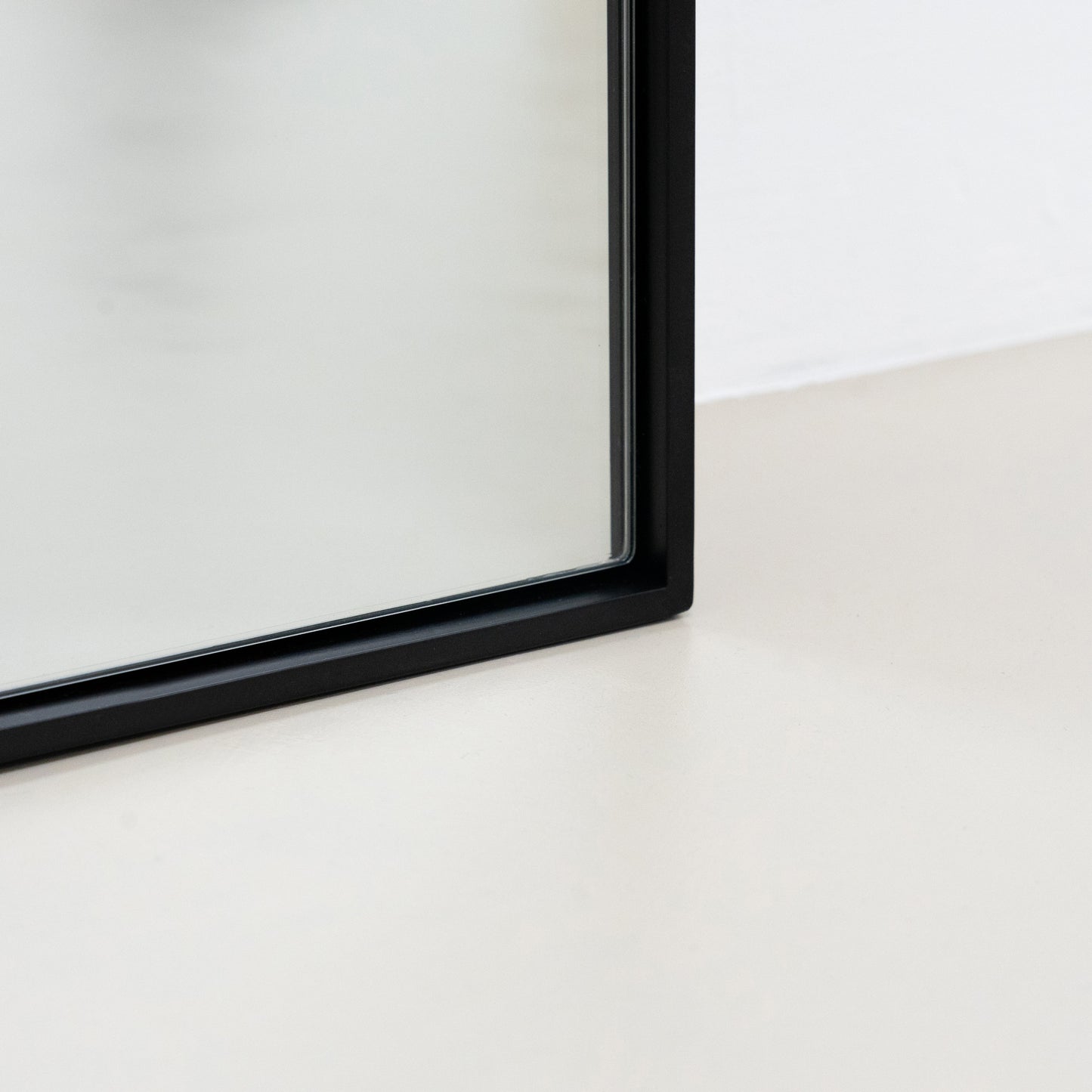 Xavril – Schwarzer, extra großer Ganzkörperspiegel aus Metall, 200 cm x 100 cm